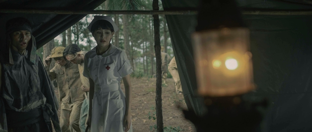 Gặp Nhưng Không Ở Lại của Hiền Hồ: Câu trả lời về vị trí của MV ballad drama giữa cơn bão rap Việt - Ảnh 11.