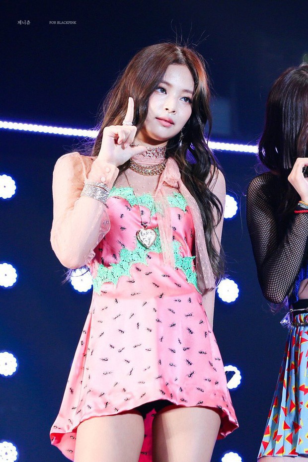Tưởng là công chúa YG được biệt đãi, ai dè Jennie cũng 5 lần 7 lượt bị dìm đến mức như tàng hình giữa BLACKPINK - Ảnh 11.
