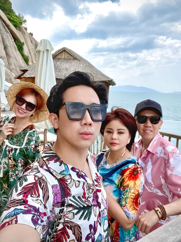 Trấn Thành bắn liên hoàn 3 thứ tiếng, lột trần trình độ ngoại ngữ nghe thôi là phì cười của hội bạn thân  - Ảnh 2.