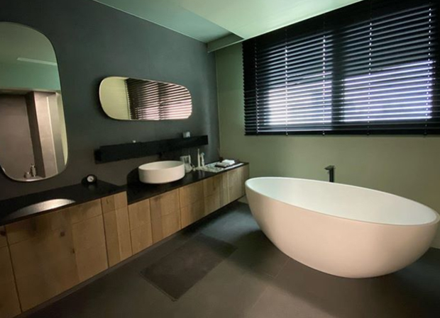 Mẹ Kim Tan Kim Sung Ryung khoe căn hộ cao cấp: View sông Hàn đẹp ngất ngây, bàn ăn khổng lồ khiến khách mời rớt hàm vì kinh ngạc - Ảnh 8.