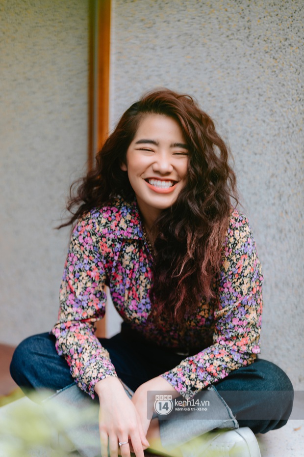 Từng bị dập phổi, gãy đốt sống và liệt tứ chi sau vụ lật xe kinh hoàng ở Mỹ, ái nữ ca sĩ Cẩm Vân giờ ra sao? - Ảnh 2.