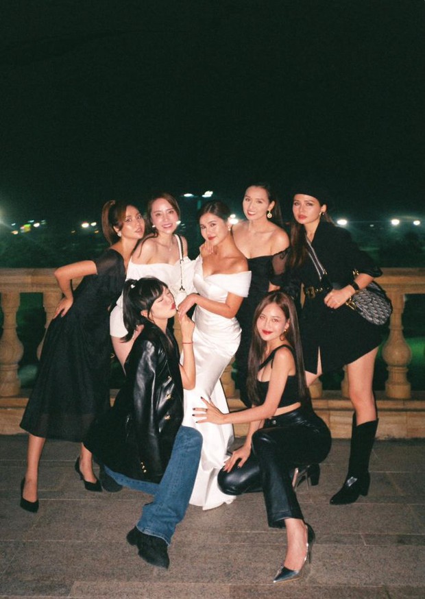 MC Thu Hoài tung trọn bộ ảnh trong tiệc mời cưới: Cô dâu đầy gợi cảm, ai dè Lã Thanh Huyền - Quỳnh Nga nóng bỏng chiếm spotlight - Ảnh 2.