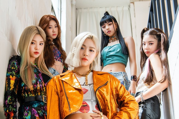 Nhóm idol Gen 4 hát live cực đỉnh: Em trai BTS ai cũng giỏi nên không có main vocal, ITZY được khen hát tốt hơn hẳn TWICE - Ảnh 7. Nhóm idol Gen 4 hát live cực đỉnh: Em trai BTS ai cũng giỏi nên không có main vocal, ITZY được khen hát tốt hơn hẳn TWICE - Ảnh 7.
