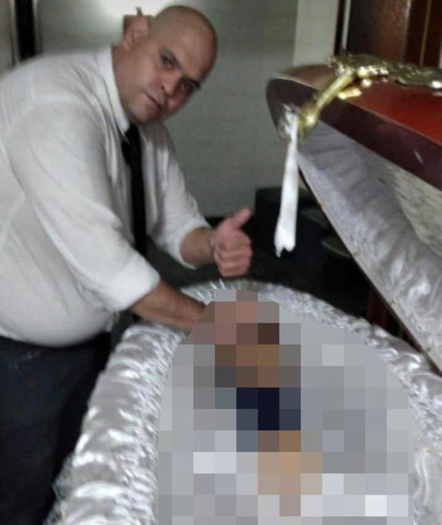 Những kẻ bất kính với thi hài Maradona đang phải trả giá - Ảnh 3.