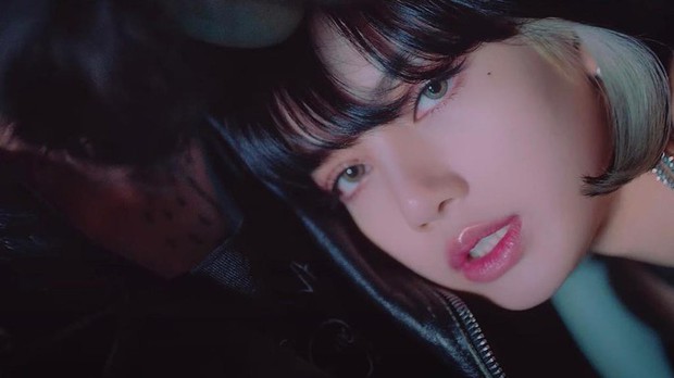 Taeyeon (SNSD) để lại kiểu tóc 9 năm trước, người khen hết lời người lại đem ra so với... Lisa (BLACKPINK)? - Ảnh 9.