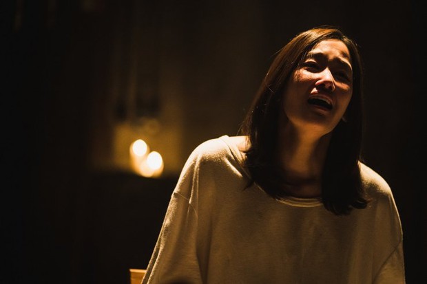 Review The Call: Tưởng Park Shin Hye đóng phim bách hợp pha kinh dị hóa ra lầm to, twist khủng nhất lại nằm ở after-credit! - Ảnh 3. Review The Call: Tưởng Park Shin Hye đóng phim bách hợp pha kinh dị hóa ra lầm to, twist khủng nhất lại nằm ở after-credit! - Ảnh 3.