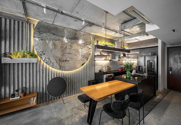 Mạnh tay đập bỏ hết tường và trần nhà, chàng trai Sài Gòn có ngay căn hộ studio cực ấn tượng, không gian mở được tận dụng tối đa - Ảnh 13.