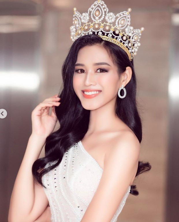 Góc bối rối: Dụi mắt vài lần mới nhận ra tân Hoa hậu Việt Nam Đỗ Thị Hà bên Duy Khánh, gương mặt hốc hác đáng lo - Ảnh 4. Góc bối rối: Dụi mắt vài lần mới nhận ra tân Hoa hậu Việt Nam Đỗ Thị Hà bên Duy Khánh, gương mặt hốc hác đáng lo - Ảnh 4.