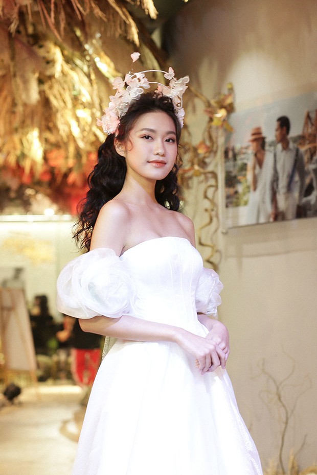Đoàn Văn Hậu và Doãn Hải My lộ “hint” đáng nghi: Chàng đến tận show xem nàng diễn nhưng sao thái độ lạ thế này? - Ảnh 3. Đoàn Văn Hậu và Doãn Hải My lộ “hint” đáng nghi: Chàng đến tận show xem nàng diễn nhưng sao thái độ lạ thế này? - Ảnh 3.