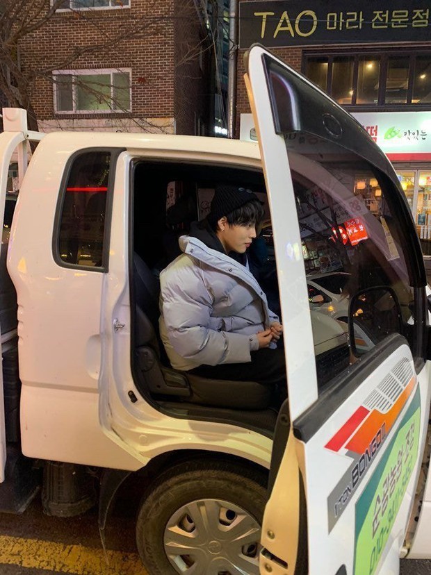 Kpop có rich kid phú nông đích thực: Gia đình điều hành cả trang trại riêng, bạn bè sao nô nức vì quà đặc biệt mùa thu hoạch - Ảnh 3.