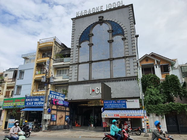 Giáo viên tiếng Anh nhiễm COVID-19 đã tiếp xúc gần 146 người ở 4 quận khác nhau, TP.HCM cách ly 235 người - Ảnh 3.