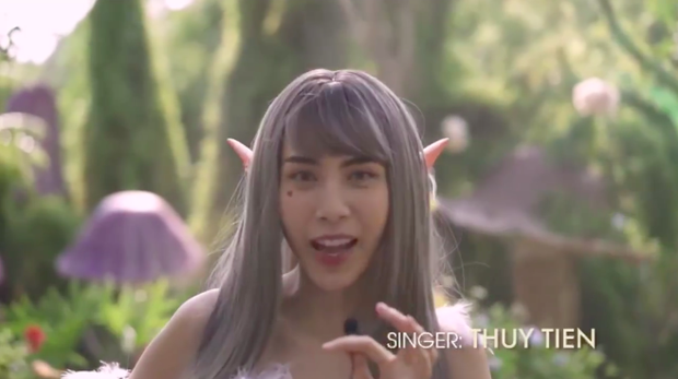 Thuỷ Tiên phải ôm bình nước sôi để chống lạnh, fan cứng Linda phấn khích dù chỉ đóng vai nô tì trong MV - Ảnh 4. Thuỷ Tiên phải ôm bình nước sôi để chống lạnh, fan cứng Linda phấn khích dù chỉ đóng vai nô tì trong MV - Ảnh 4.