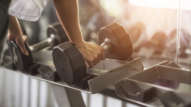 Cố NS Chí Tài đột quỵ khi đang tập luyện: chuyên gia tim mạch cảnh báo việc vận động quá sức có thể gây tai biến, tử vong cao - Ảnh 7.