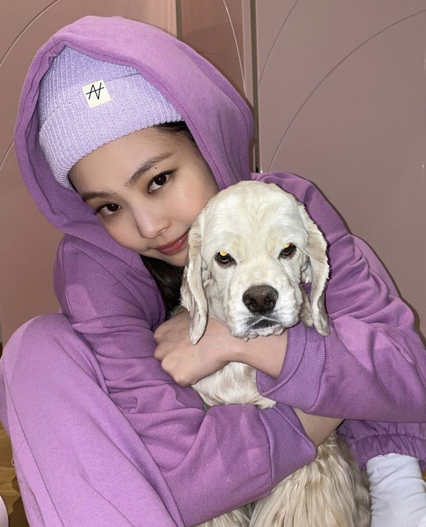 Jennie đã âm thầm mở brand thời trang riêng, bằng chứng rành rành mà ít người để ý? - Ảnh 1. Jennie đã âm thầm mở brand thời trang riêng, bằng chứng rành rành mà ít người để ý? - Ảnh 1.