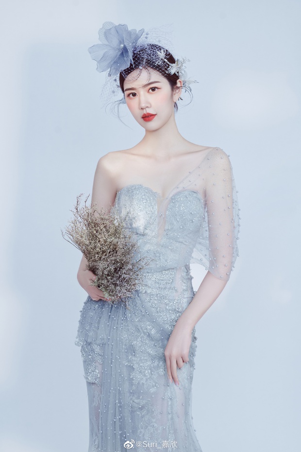 Hoa hậu Hoàn vũ Trung Quốc vừa lên ngôi đã bị chê bai nhan sắc thậm tệ, ảnh thật và ảnh trên mạng khác nhau một trời một vực - Ảnh 8. Hoa hậu Hoàn vũ Trung Quốc vừa lên ngôi đã bị chê bai nhan sắc thậm tệ, ảnh thật và ảnh trên mạng khác nhau một trời một vực - Ảnh 8.