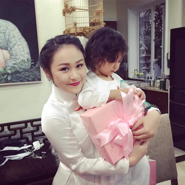 Thiện Thanh - con gái Thanh Lam chuẩn bị lên xe hoa, càng lớn càng xinh - Ảnh 10. Thiện Thanh - con gái Thanh Lam chuẩn bị lên xe hoa, càng lớn càng xinh - Ảnh 10.