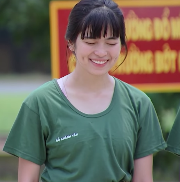 Khánh Vân đòi gả Thượng uý Sao Nhập Ngũ, chính chủ vội từ chối lại còn gọi bằng người yêu? - Ảnh 4. Khánh Vân đòi gả Thượng uý Sao Nhập Ngũ, chính chủ vội từ chối lại còn gọi bằng người yêu? - Ảnh 4.
