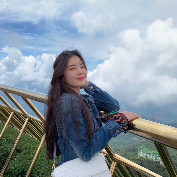 Lia (ITZY) bất ngờ “xả” loạt ảnh du hí Đà Nẵng - Hội An trên Instagram, được đặc biệt khen ngợi vì hành động tinh tế này - Ảnh 2. Lia (ITZY) bất ngờ “xả” loạt ảnh du hí Đà Nẵng - Hội An trên Instagram, được đặc biệt khen ngợi vì hành động tinh tế này - Ảnh 2.
