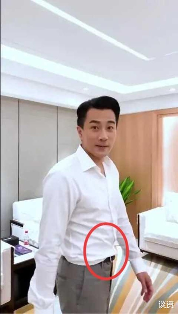 Ly hôn Dương Mịch, ngoại hình của Lưu Khải Uy xuống dốc không phanh, bị so sánh như ông chú trung niên - Ảnh 3. Ly hôn Dương Mịch, ngoại hình của Lưu Khải Uy xuống dốc không phanh, bị so sánh như ông chú trung niên - Ảnh 3.