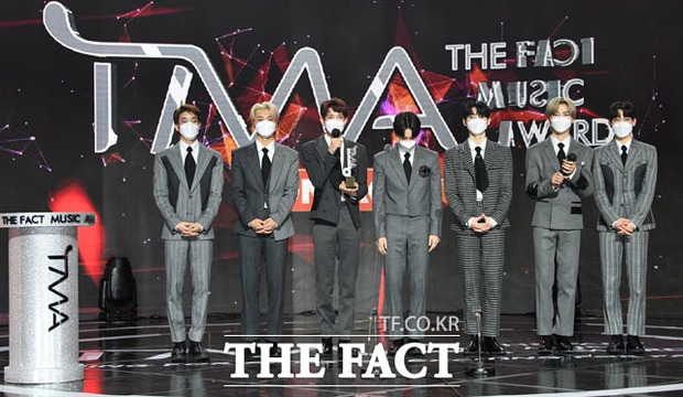 Kết quả The Fact Music Awards 2020: BTS giành Daesang không bất ngờ, BLACKPINK và đàn em lại trắng tay - Ảnh 5.