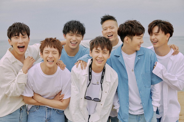 30 nhóm nhạc nam hot nhất hiện nay: BTS vững ngôi vương, ngỡ ngàng EXO bại trận vì 2 boygroup đông dân nhất Kpop - Ảnh 6. 30 nhóm nhạc nam hot nhất hiện nay: BTS vững ngôi vương, ngỡ ngàng EXO bại trận vì 2 boygroup đông dân nhất Kpop - Ảnh 6.