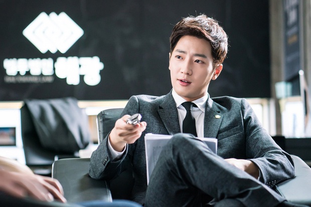 Chân lí phim Hàn: Lee Jong Suk muôn đời làm thánh hôn, Lee Min Ho mãi là cậu ấm giới siêu giàu á! - Ảnh 26. Chân lí phim Hàn: Lee Jong Suk muôn đời làm thánh hôn, Lee Min Ho mãi là cậu ấm giới siêu giàu á! - Ảnh 26.