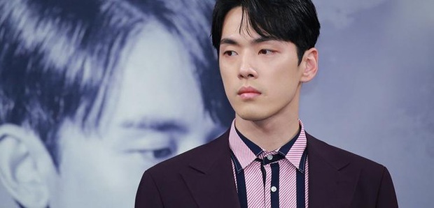 Chân lí phim Hàn: Lee Jong Suk muôn đời làm thánh hôn, Lee Min Ho mãi là cậu ấm giới siêu giàu á! - Ảnh 19. Chân lí phim Hàn: Lee Jong Suk muôn đời làm thánh hôn, Lee Min Ho mãi là cậu ấm giới siêu giàu á! - Ảnh 19.