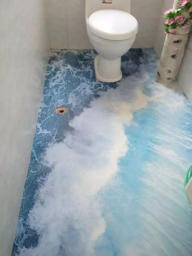 Nhà vệ sinh với thiết kế muốn xỉu ngang: siêu hẹp đã đành, muốn vào còn phải đi qua nấc thang lên thiên đường - Ảnh 4.