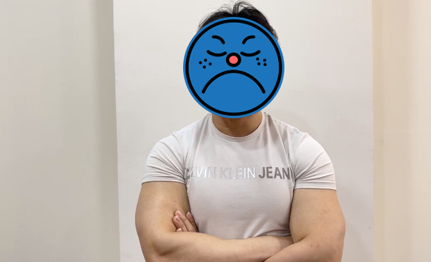 Gymer lên tiếng nhận sai, khoanh tay, cúi đầu xin lỗi sau phát ngôn xúc phạm cố nghệ sĩ Chí Tài - Ảnh 2.