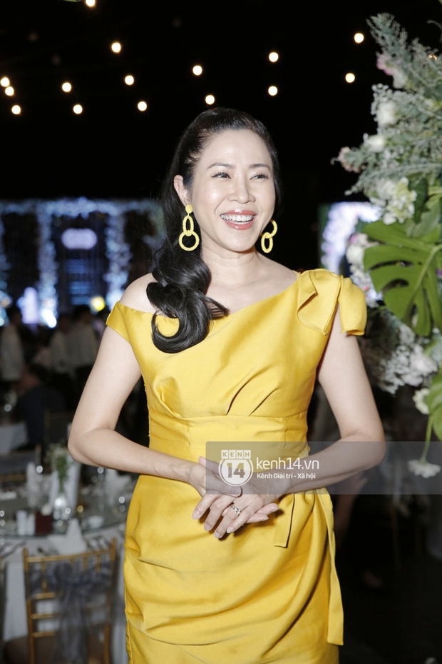 Cập nhật đám cưới Quý Bình và nữ doanh nhân: Cô dâu - chú rể và dàn nghệ sĩ quẩy tưng bừng, lời hẹn ước của cặp đôi gây xúc động  - Ảnh 16.