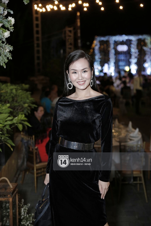 Cập nhật đám cưới Quý Bình và nữ doanh nhân: Cô dâu - chú rể và dàn nghệ sĩ quẩy tưng bừng, lời hẹn ước của cặp đôi gây xúc động  - Ảnh 9.