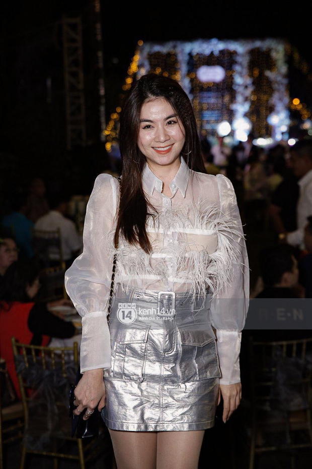 Cập nhật đám cưới Quý Bình và nữ doanh nhân: Cô dâu - chú rể và dàn nghệ sĩ quẩy tưng bừng, lời hẹn ước của cặp đôi gây xúc động  - Ảnh 14.