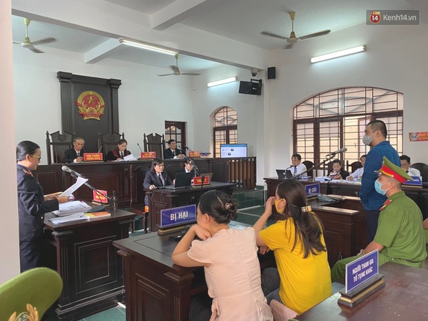 Đối tượng lái Mercedes tông tài xế GrabBike và nữ tiếp viên hàng không nói xin lỗi, hứa thụ án xong sẽ bồi thường đầy đủ tiền - Ảnh 2.