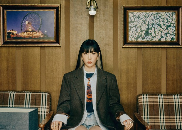 Fan soi ra hint Red Velvet comeback trong MV của Taeyeon: Netizen tấm tắc khen vũ trụ liên kết nhà SM quá đỉnh - Ảnh 2. Fan soi ra hint Red Velvet comeback trong MV của Taeyeon: Netizen tấm tắc khen vũ trụ liên kết nhà SM quá đỉnh - Ảnh 2.