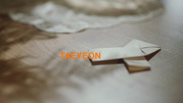 Fan soi ra hint Red Velvet comeback trong MV của Taeyeon: Netizen tấm tắc khen vũ trụ liên kết nhà SM quá đỉnh - Ảnh 5. Fan soi ra hint Red Velvet comeback trong MV của Taeyeon: Netizen tấm tắc khen vũ trụ liên kết nhà SM quá đỉnh - Ảnh 5.