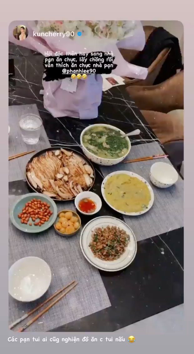 MC Thu Hoài sắp lấy chồng giám đốc vẫn nhiệt tình sang nhà bạn thân để... ăn chực cơm - Ảnh 2. MC Thu Hoài sắp lấy chồng giám đốc vẫn nhiệt tình sang nhà bạn thân để... ăn chực cơm - Ảnh 2.