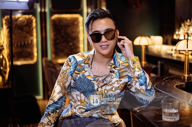 Soobin: Tôi hoàn toàn bị thuyết phục bởi Binz, ra nhạc dân chơi vì muốn thoải mái đi club hơn - Ảnh 10. Soobin: Tôi hoàn toàn bị thuyết phục bởi Binz, ra nhạc dân chơi vì muốn thoải mái đi club hơn - Ảnh 10.