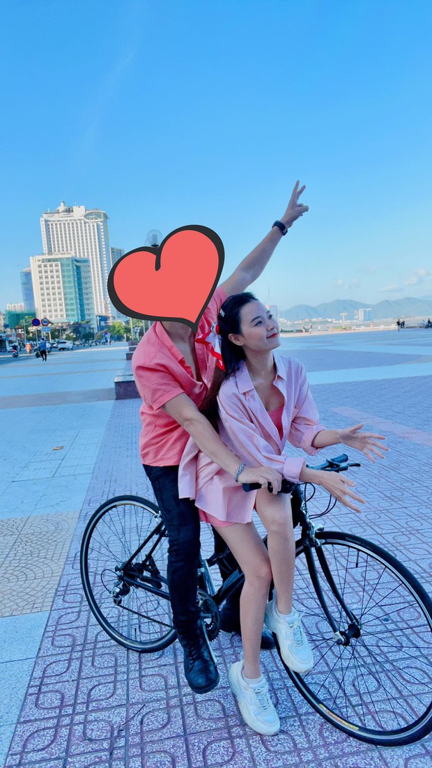 Midu đăng ảnh tình tứ bên trai lạ, Tiến Luật réo ngay tên Anh Đức nhưng dân tình lại nhắc tới 1 nam nhân Vbiz khác - Ảnh 2.