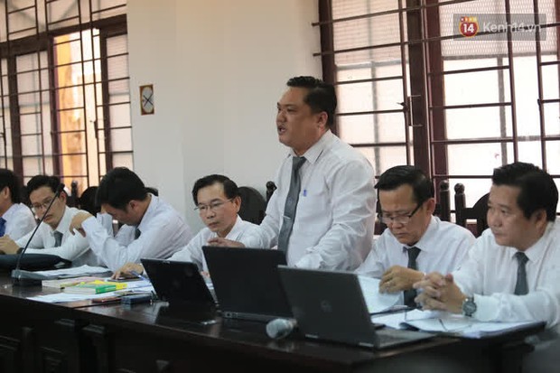 Những vấn đề cần được làm rõ trong vụ đối tượng lái Mercedes tông chết tài xế GrabBike, khiến nữ tiếp viên hàng không thương tật 79% - Ảnh 3.