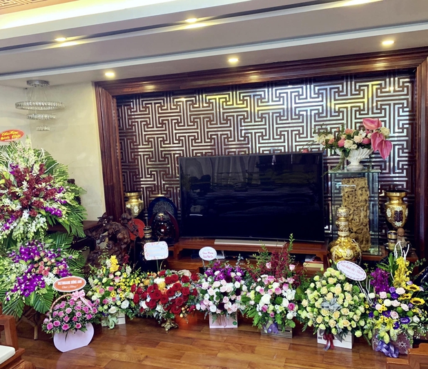 Choáng với gia thế gái lạ vừa được Quang Hải follow, đặc biệt là căn biệt thự to đùng và siêu sang chảnh! - Ảnh 6.