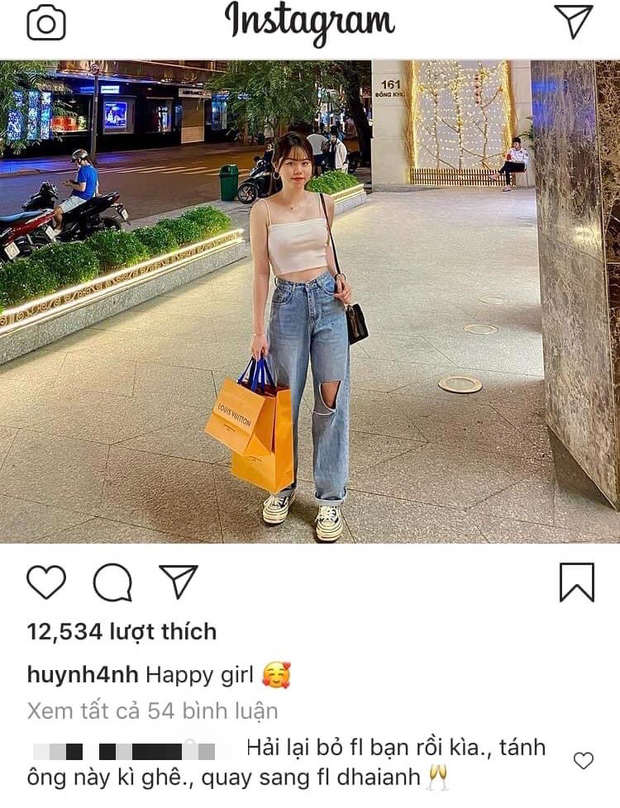 Quang Hải follow và thả tim hàng loạt cho gái lạ, netizen liền vào mách Huỳnh Anh - Ảnh 2.