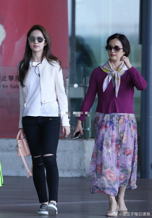 Loạt khoảnh khắc chứng minh nhan sắc Lưu Diệc Phi cứu rỗi những bộ cánh thảm hoạ, đúng là thần tiên tỷ tỷ có khác - Ảnh 6.