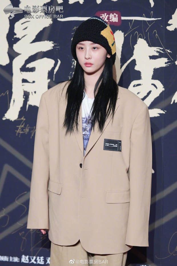 Dàn sao khủng đổ bộ sự kiện ra mắt phim: Đặng Luân lộ hình ảnh tăng cân bên Dạ Hoa, Vương Tử Văn khoe vòng 1 bốc lửa - Ảnh 13.