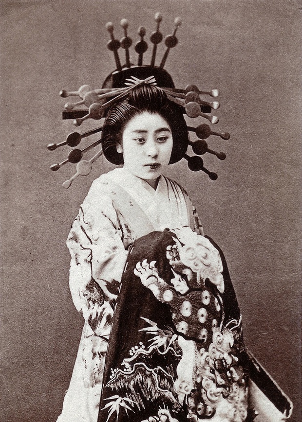 Oiran - kỹ nữ cao cấp thời Edo tại Nhật: Nhan sắc lộng lẫy, thu nhập tiền tỷ và những bí mật ít người biết - Ảnh 6. Oiran - kỹ nữ cao cấp thời Edo tại Nhật: Nhan sắc lộng lẫy, thu nhập tiền tỷ và những bí mật ít người biết - Ảnh 6.