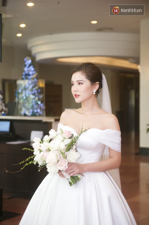 Nhan sắc cô dâu Thu Hoài trong ngày cưới chồng CEO: Phong độ xinh đẹp không giảm dù chỉ 1mm! - Ảnh 4.