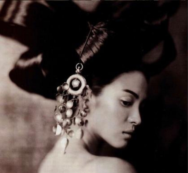 Song Hye Kyo đăng ảnh bồi hồi nhớ địa điểm đặc biệt, dân tình dậy sóng vì phát hiện điểm liên quan đến Song Joong Ki - Ảnh 7.