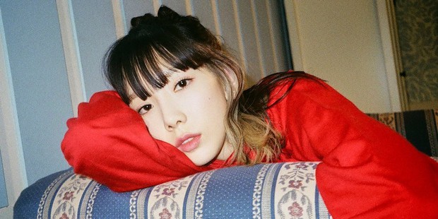Đăng bài quảng bá album mới, Taeyeon bị nghi mượn tay fan cà khịa SM khiến netizen thích thú vì quá thâm sâu - Ảnh 3. Đăng bài quảng bá album mới, Taeyeon bị nghi mượn tay fan cà khịa SM khiến netizen thích thú vì quá thâm sâu - Ảnh 3.