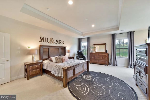 Mẹ Việt khoe nhà khiến dân tình mắt tròn mắt dẹt: diện tích 600m2 lại nằm giữa sân golf, ngắm nội thất mà mê mệt - Ảnh 13.