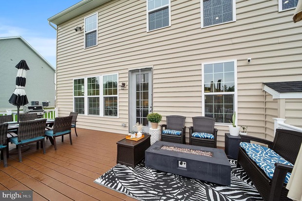 Mẹ Việt khoe nhà khiến dân tình mắt tròn mắt dẹt: diện tích 600m2 lại nằm giữa sân golf, ngắm nội thất mà mê mệt - Ảnh 24.