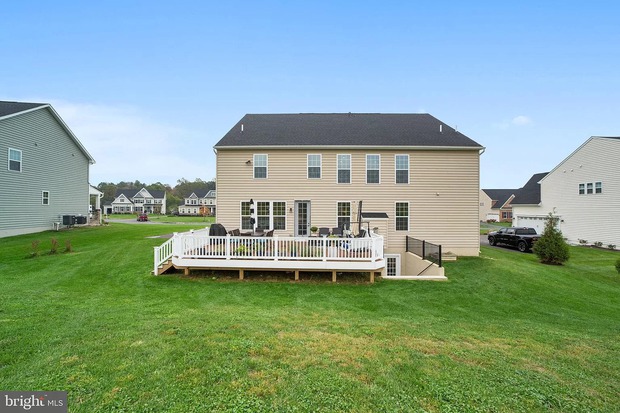 Mẹ Việt khoe nhà khiến dân tình mắt tròn mắt dẹt: diện tích 600m2 lại nằm giữa sân golf, ngắm nội thất mà mê mệt - Ảnh 23.